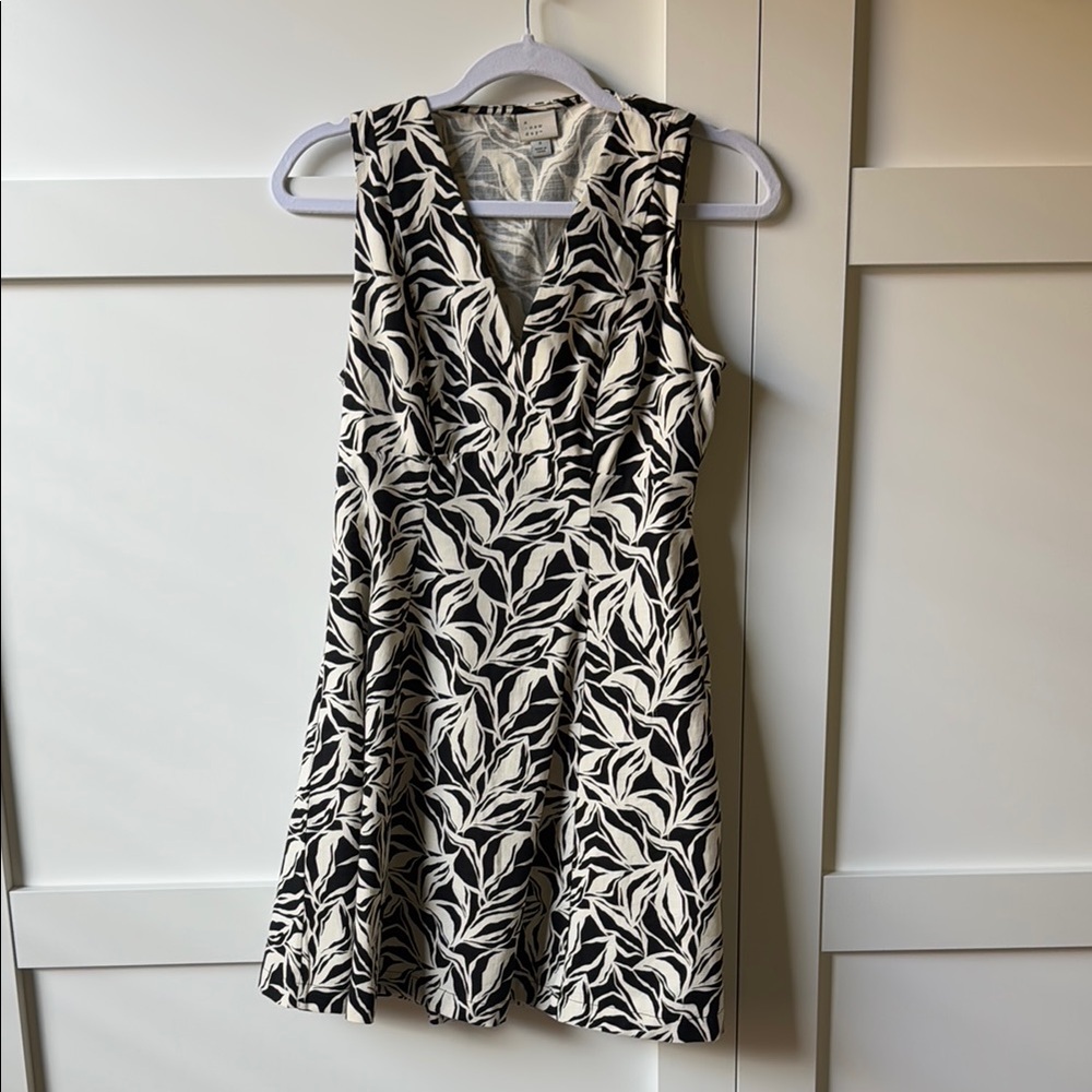 A New Day Black and White Sleeveless V-Neck Mini Dress